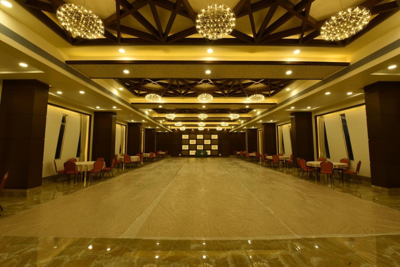 Orbit99 Club And Resort Rawāl Exterior foto